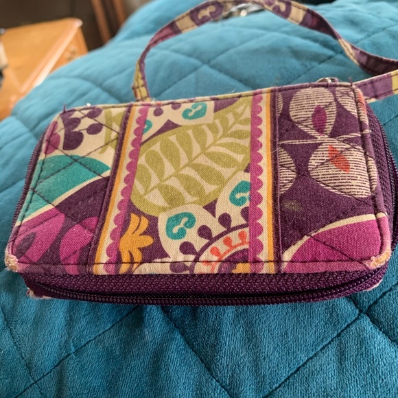 VERA BRADLEY wristlet - Picture 2 of 5